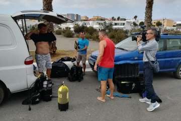 La limpieza de fondos marinos de La Garita 'rueda' con éxito (Foto TA)